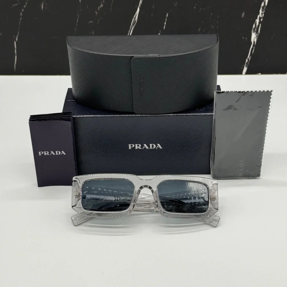 NEW SPR 06Y 12R09T PRADA PR06YS 12R09T UNISEX SQUARE SUNGLASSES PR 06YS